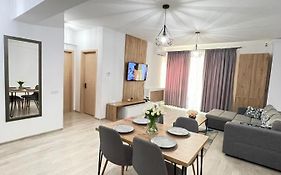 Mamaia Moonlight Apartment